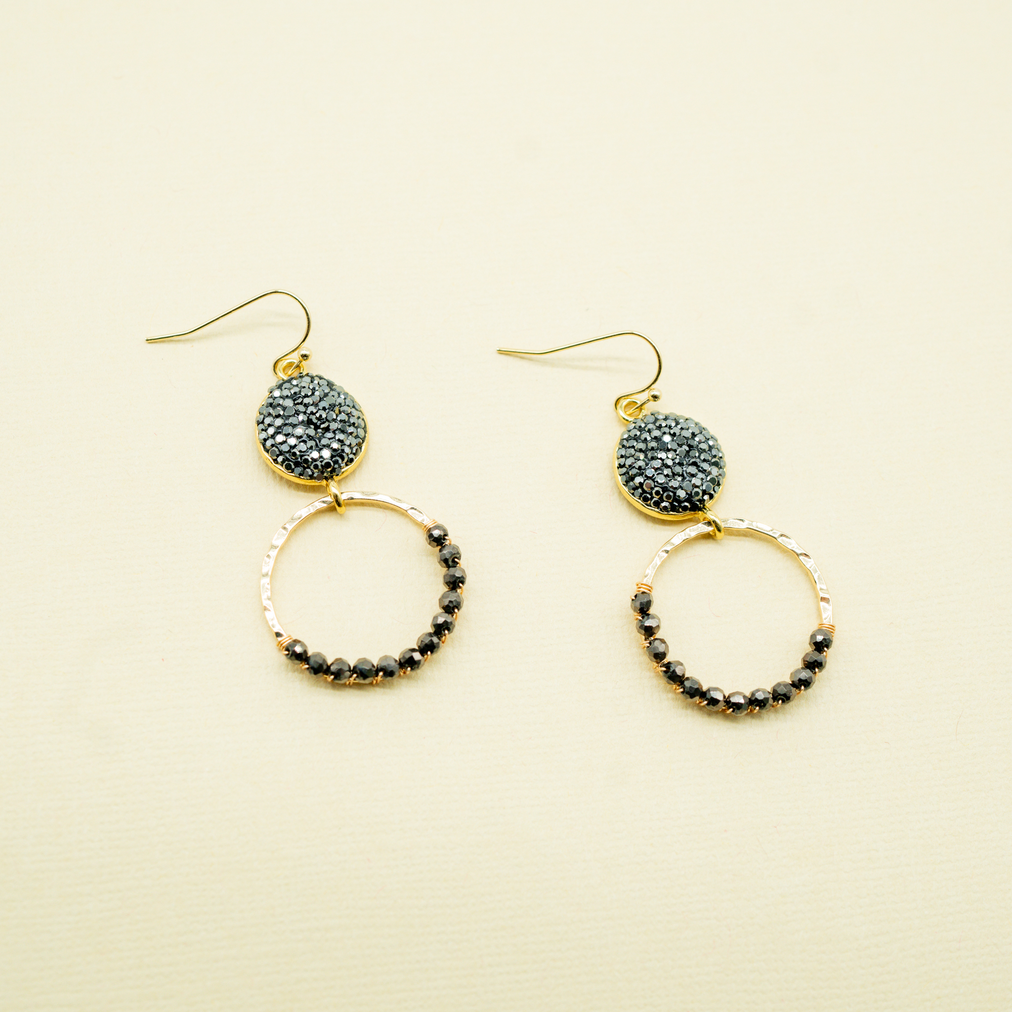 LUXE BEADED HOOP EARRINGS - Image 3